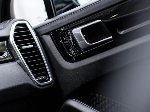 Porsche Cayenne - Afbeelding 14 van 30