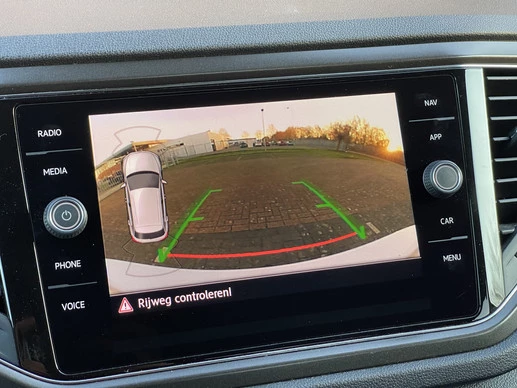 Volkswagen T-Roc - Afbeelding 16 van 22