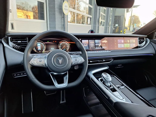 Voyah Free - Afbeelding 8 van 30