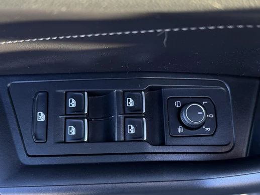 Volkswagen T-Roc - Afbeelding 26 van 30