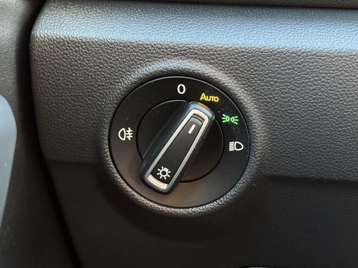 Volkswagen T-Roc - Afbeelding 27 van 30