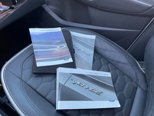 Ford Kuga - Afbeelding 27 van 30