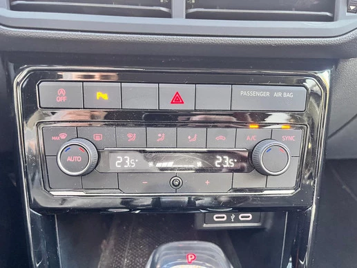 Volkswagen T-Cross - Afbeelding 26 van 30