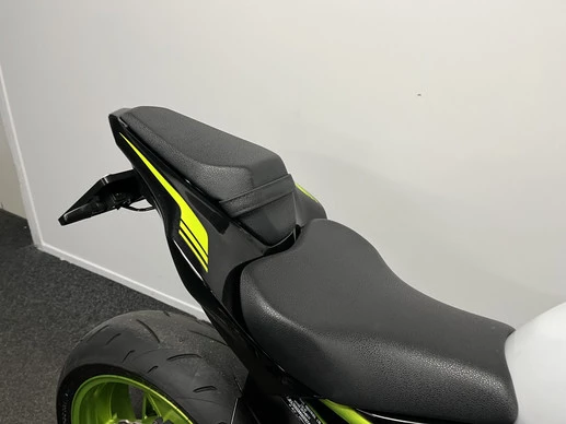 Kawasaki Z900 - Afbeelding 11 van 19