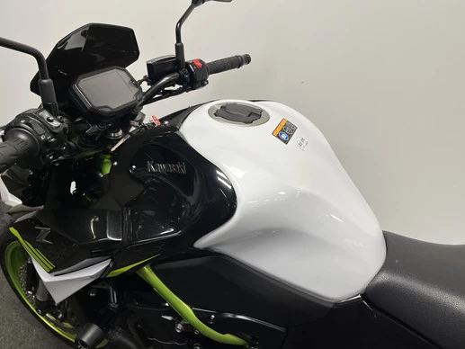 Kawasaki Z900 - Afbeelding 16 van 19