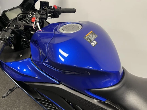 Yamaha YZF - Afbeelding 18 van 21