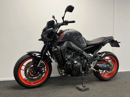 Yamaha MT 09 - Afbeelding 14 van 22