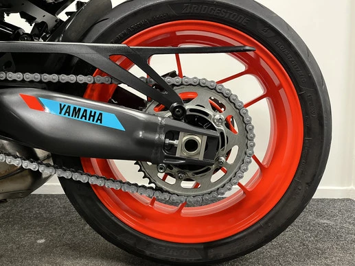 Yamaha MT 09 - Afbeelding 18 van 22