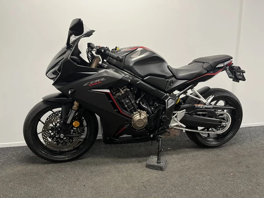 Honda CBR 650 - Afbeelding 13 van 21