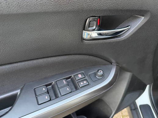 Suzuki Vitara - Afbeelding 14 van 30