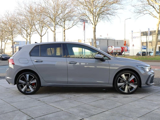 Volkswagen Golf - Afbeelding 23 van 30