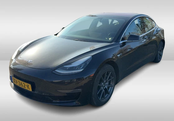 Tesla Model 3 - Afbeelding 1 van 26