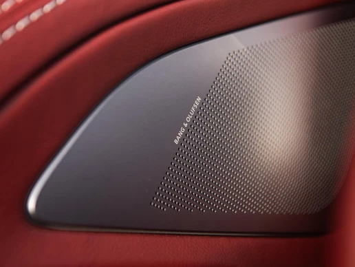 Aston Martin V12 Vanquish - Afbeelding 13 van 23