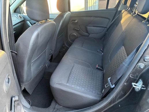 Dacia Logan - Afbeelding 10 van 13