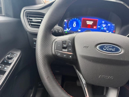 Ford Kuga - Afbeelding 14 van 29