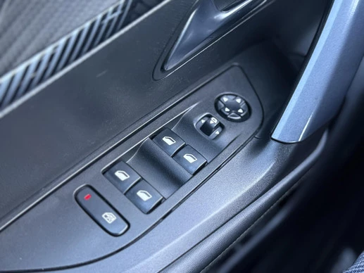 Peugeot 2008 - Afbeelding 27 van 30