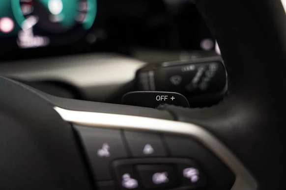 Volkswagen Golf - Afbeelding 18 van 30