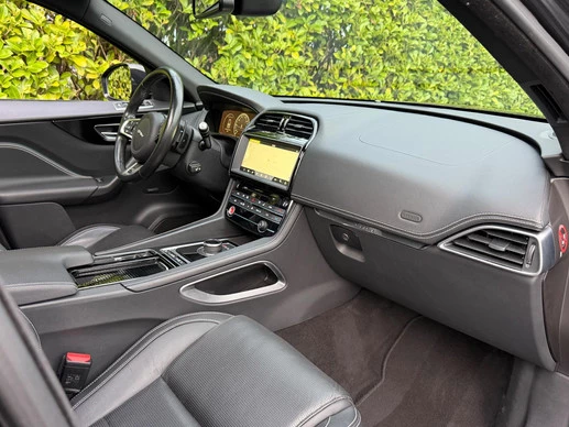 Jaguar F-PACE - Afbeelding 10 van 28