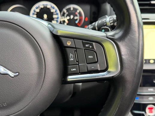 Jaguar F-PACE - Afbeelding 14 van 28