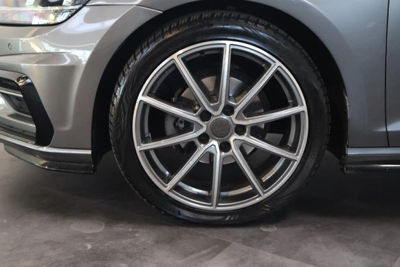 Volkswagen Golf - Afbeelding 9 van 30