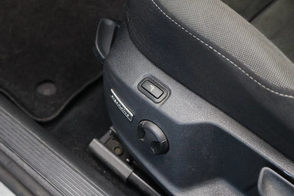 Volkswagen Golf - Afbeelding 13 van 30