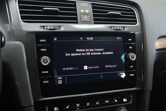 Volkswagen Golf - Afbeelding 15 van 30