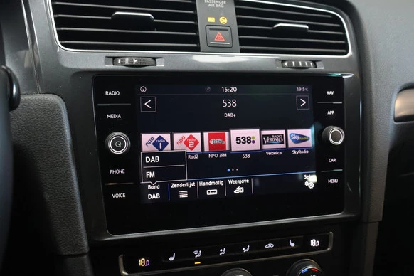 Volkswagen Golf - Afbeelding 19 van 30