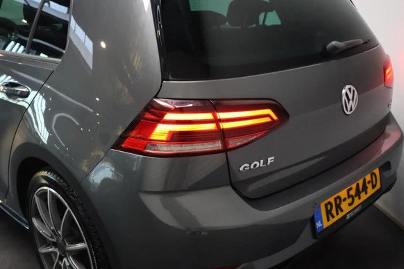 Volkswagen Golf - Afbeelding 21 van 30