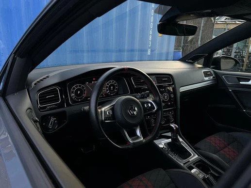 Volkswagen Golf - Afbeelding 11 van 30