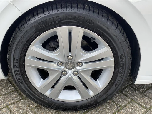 Peugeot 208 - Afbeelding 8 van 30