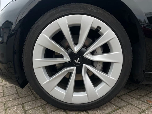 Tesla Model 3 - Afbeelding 24 van 24