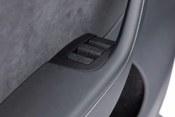 Tesla Model Y - Afbeelding 11 van 23