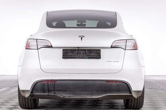 Tesla Model Y - Afbeelding 20 van 23