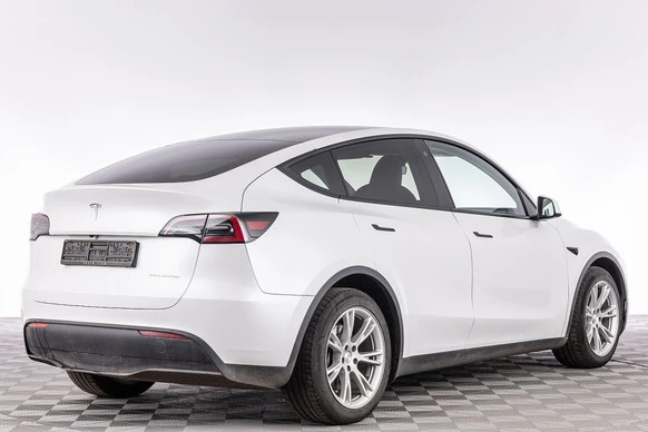 Tesla Model Y - Afbeelding 21 van 23