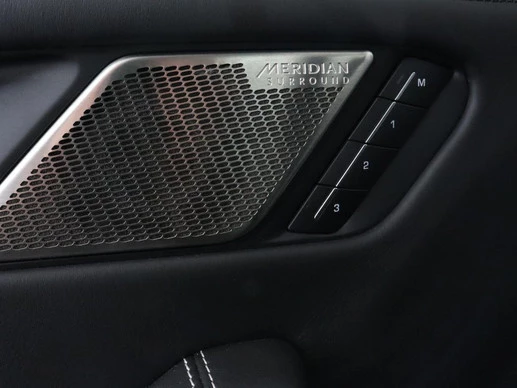 Jaguar I-PACE - Afbeelding 18 van 30