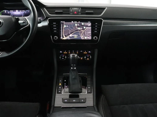 Škoda Superb - Afbeelding 8 van 30