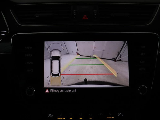 Škoda Superb - Afbeelding 15 van 30