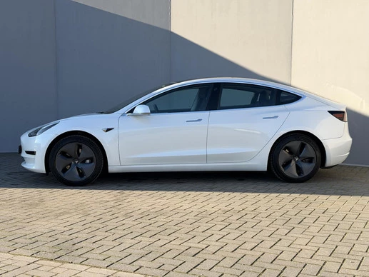 Tesla Model 3 - Afbeelding 9 van 30
