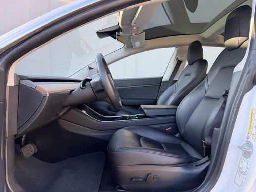 Tesla Model 3 - Afbeelding 10 van 30