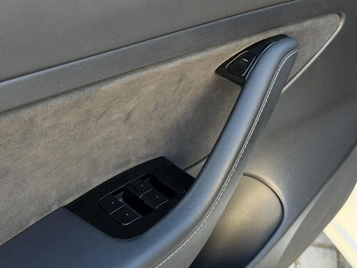 Tesla Model 3 - Afbeelding 14 van 30