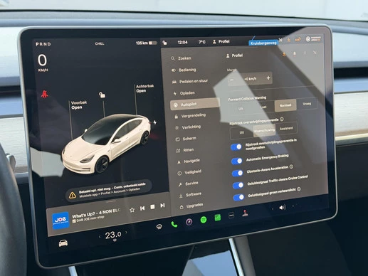 Tesla Model 3 - Afbeelding 21 van 30