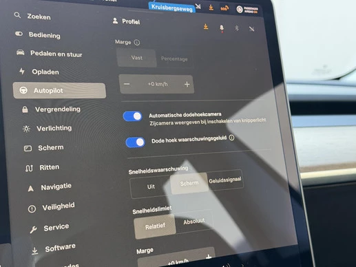 Tesla Model 3 - Afbeelding 22 van 30