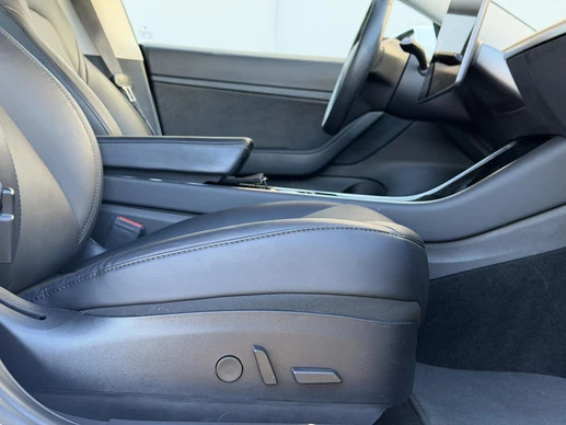 Tesla Model 3 - Afbeelding 30 van 30