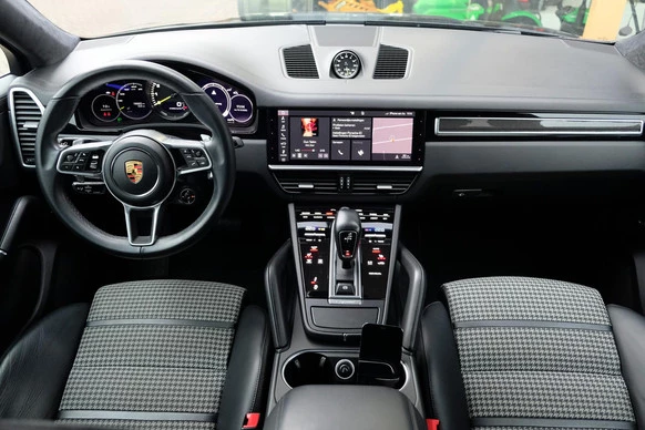 Porsche Cayenne - Afbeelding 3 van 30