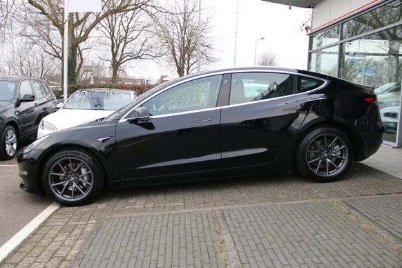 Tesla Model 3 - Afbeelding 3 van 19