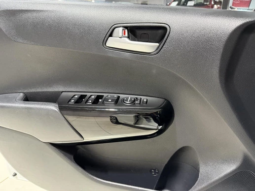 Kia Picanto - Afbeelding 13 van 24