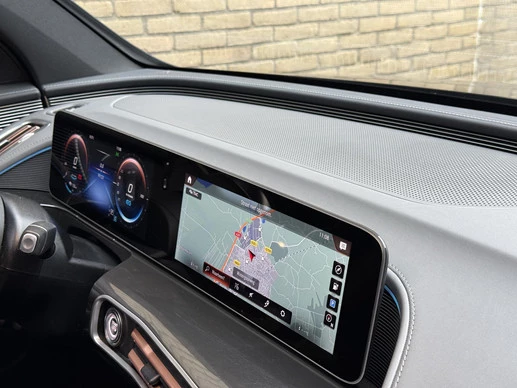 Mercedes-Benz EQC - Afbeelding 16 van 30