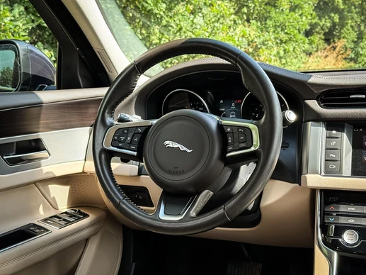 Jaguar XF - Afbeelding 11 van 30