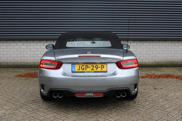 Fiat 124 Spider - Afbeelding 9 van 30