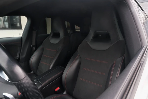 Mercedes-Benz CLA - Afbeelding 25 van 30